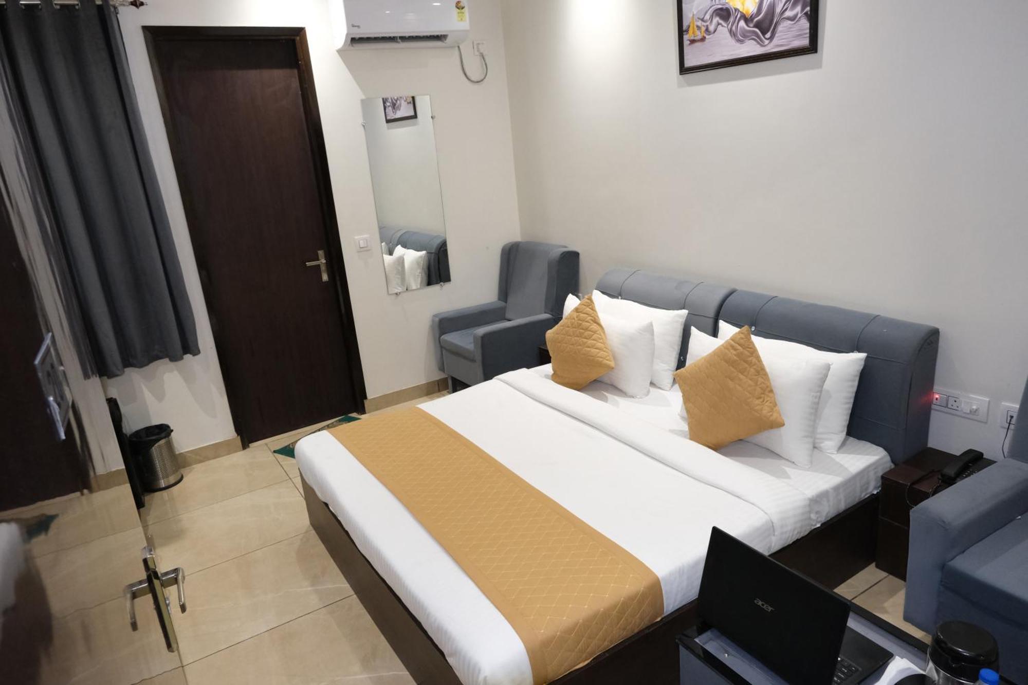 Hotel De Hocks Deluxe - New Delhi Railway Station Dış mekan fotoğraf