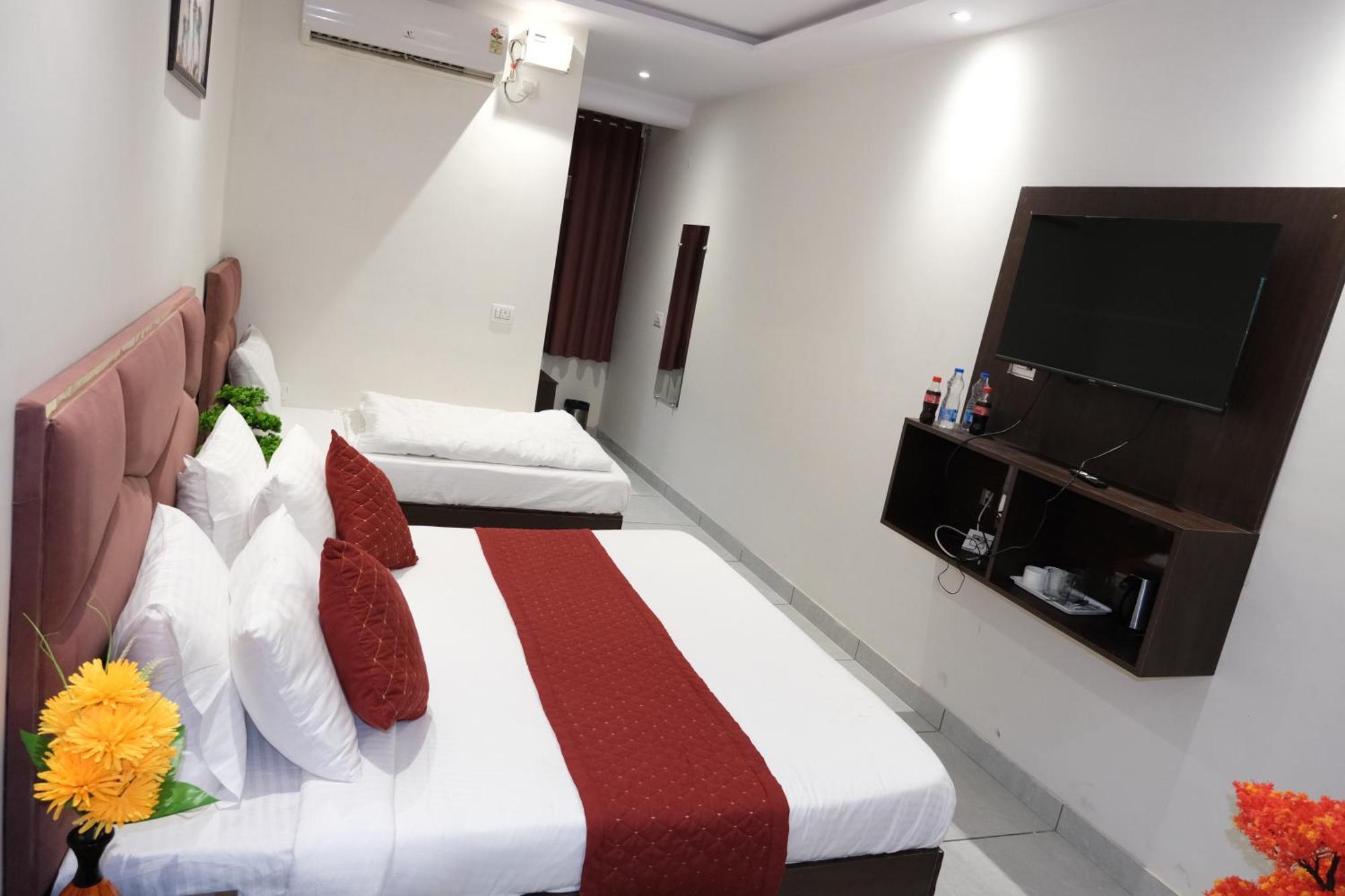 Hotel De Hocks Deluxe - New Delhi Railway Station Dış mekan fotoğraf