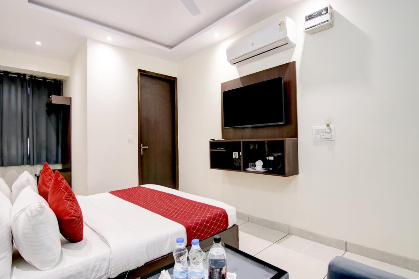 Hotel De Hocks Deluxe - New Delhi Railway Station Dış mekan fotoğraf