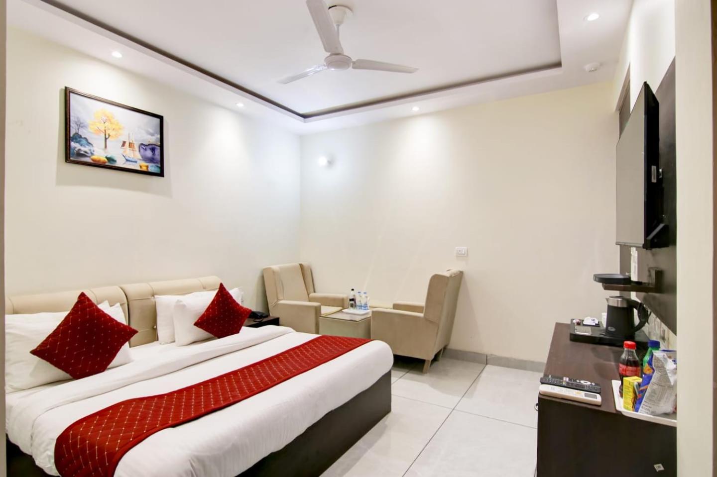 Hotel De Hocks Deluxe - New Delhi Railway Station Dış mekan fotoğraf