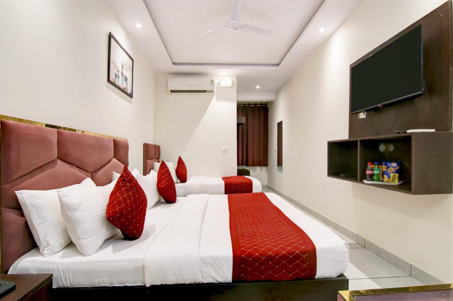 Hotel De Hocks Deluxe - New Delhi Railway Station Dış mekan fotoğraf