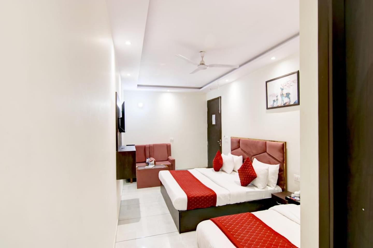 Hotel De Hocks Deluxe - New Delhi Railway Station Dış mekan fotoğraf